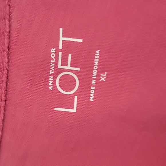 LOFT Pink Sleeveless Button Down Shirt - Picture 2 of 3